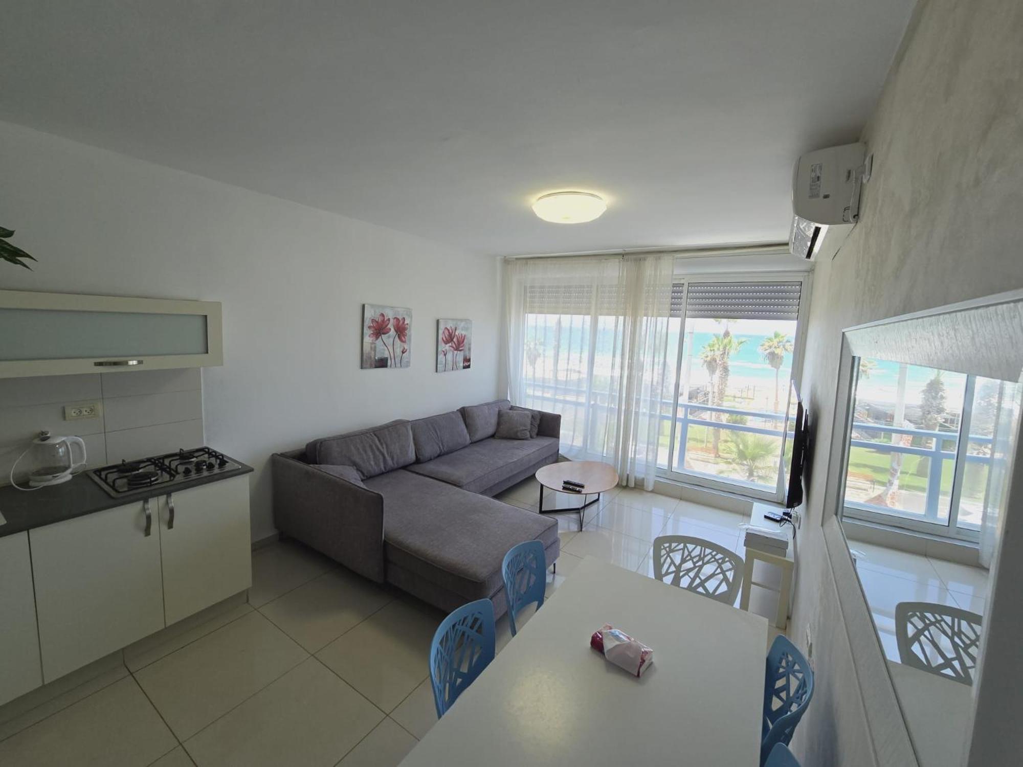 Gk Apartment Beauty Bat Yam Exterior photo
