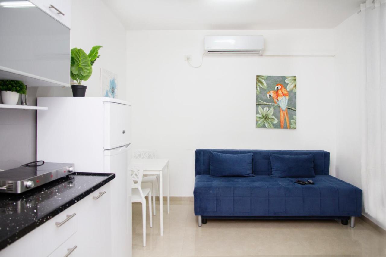 Gk Apartment Beauty Bat Yam Exterior photo