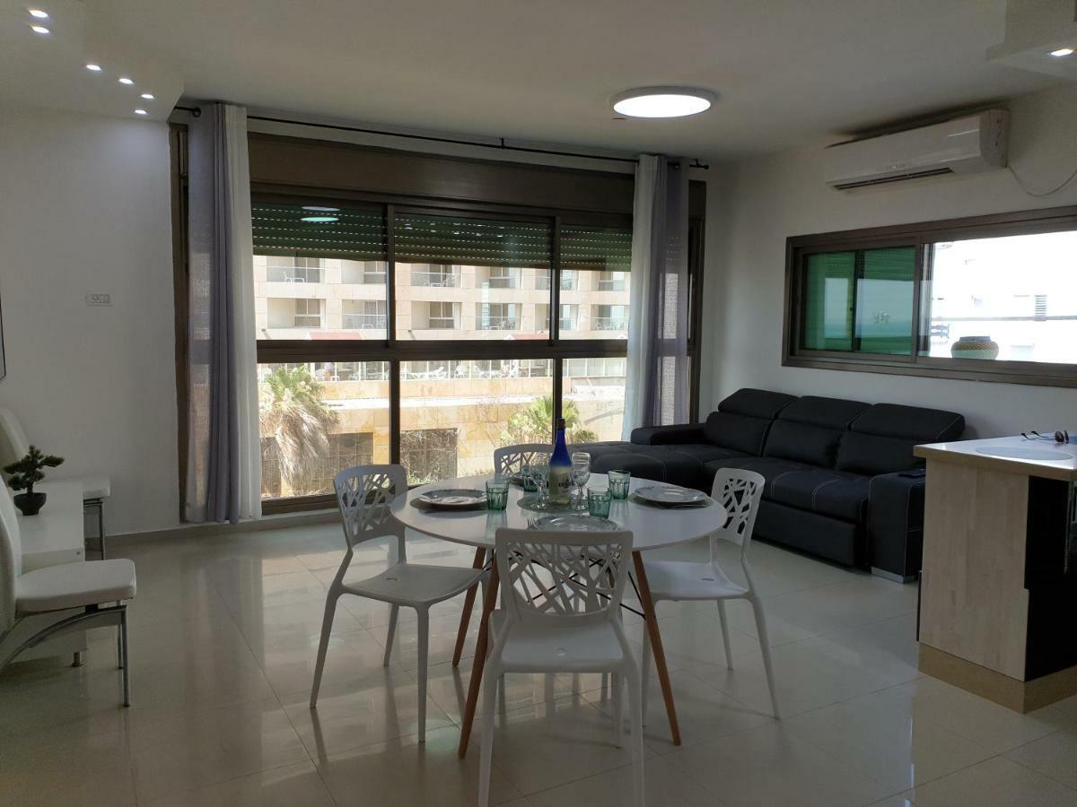 Gk Apartment Beauty Bat Yam Exterior photo